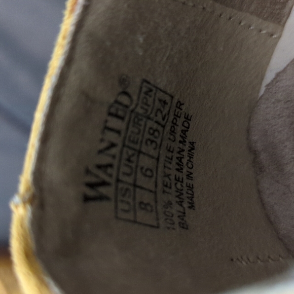 Wingtip brogues in Mustard - Picture 8 of 10